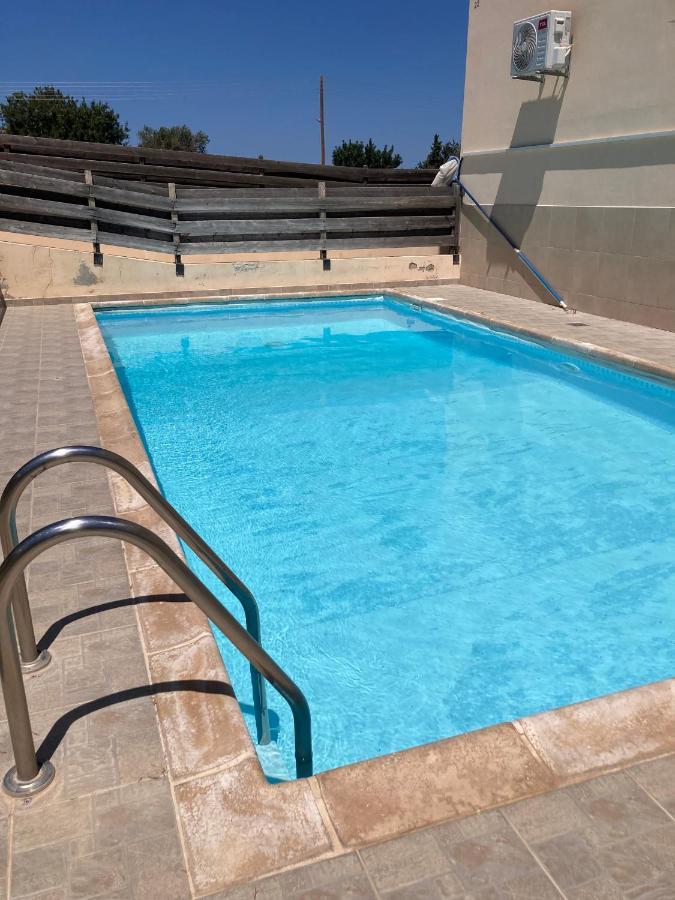 John's Apartament Pafos
